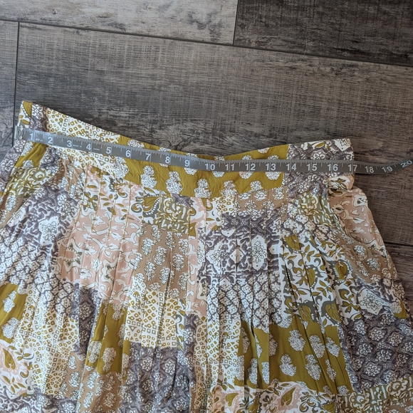 Maeve by Anthropologie Floral Pattern Shorts Sz L - Picture 6 of 10